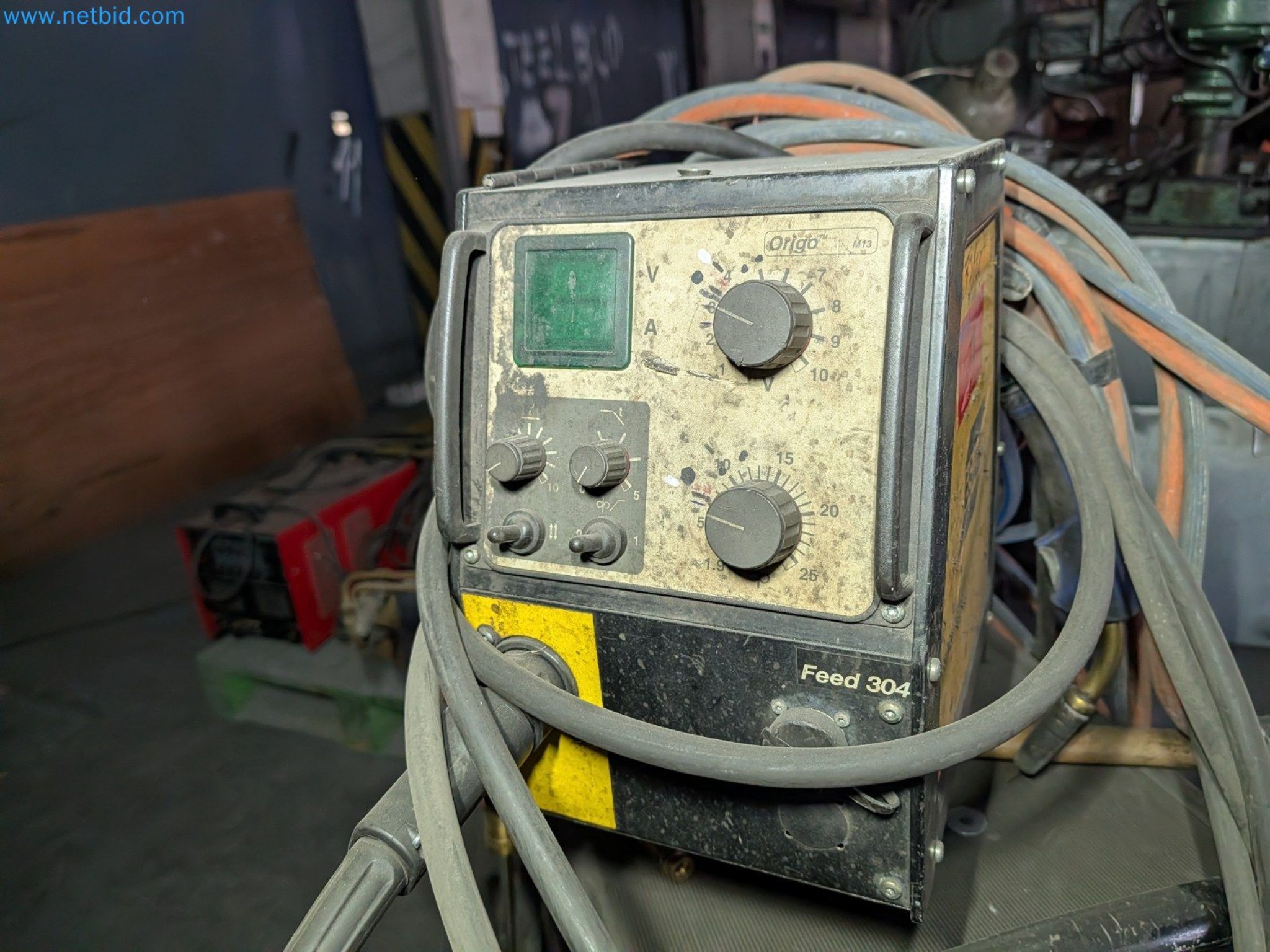 Metalworking machines


-4