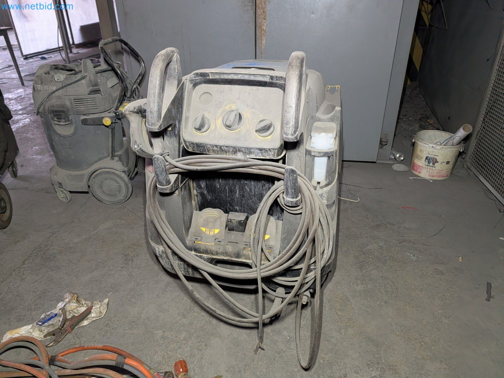 Metalworking machines


-2