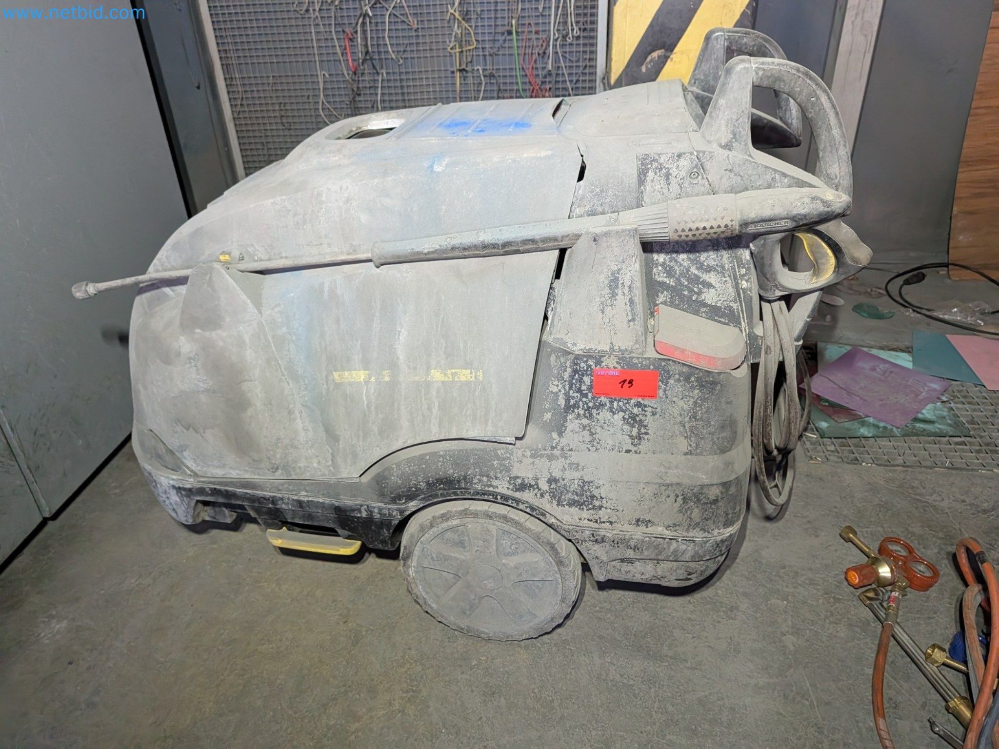 Metalworking machines


-5