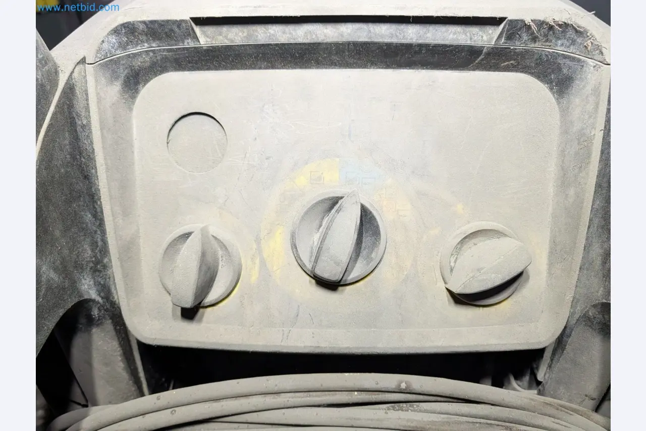 Metalworking machines
-9