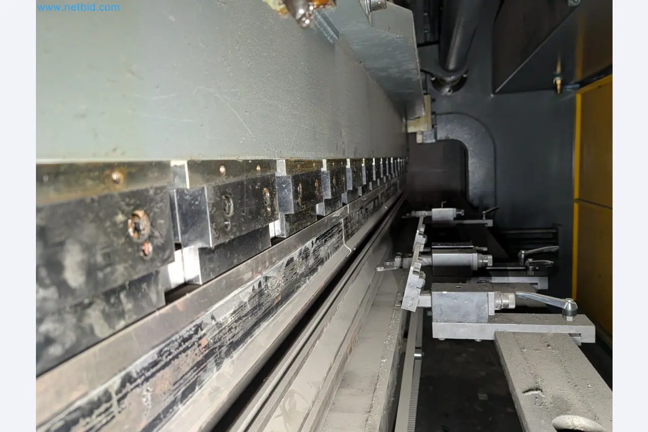 Metalworking machines
-11
