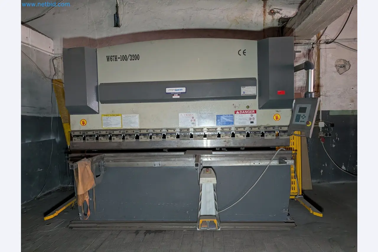 Metallbearbeitungsmaschinen
-1