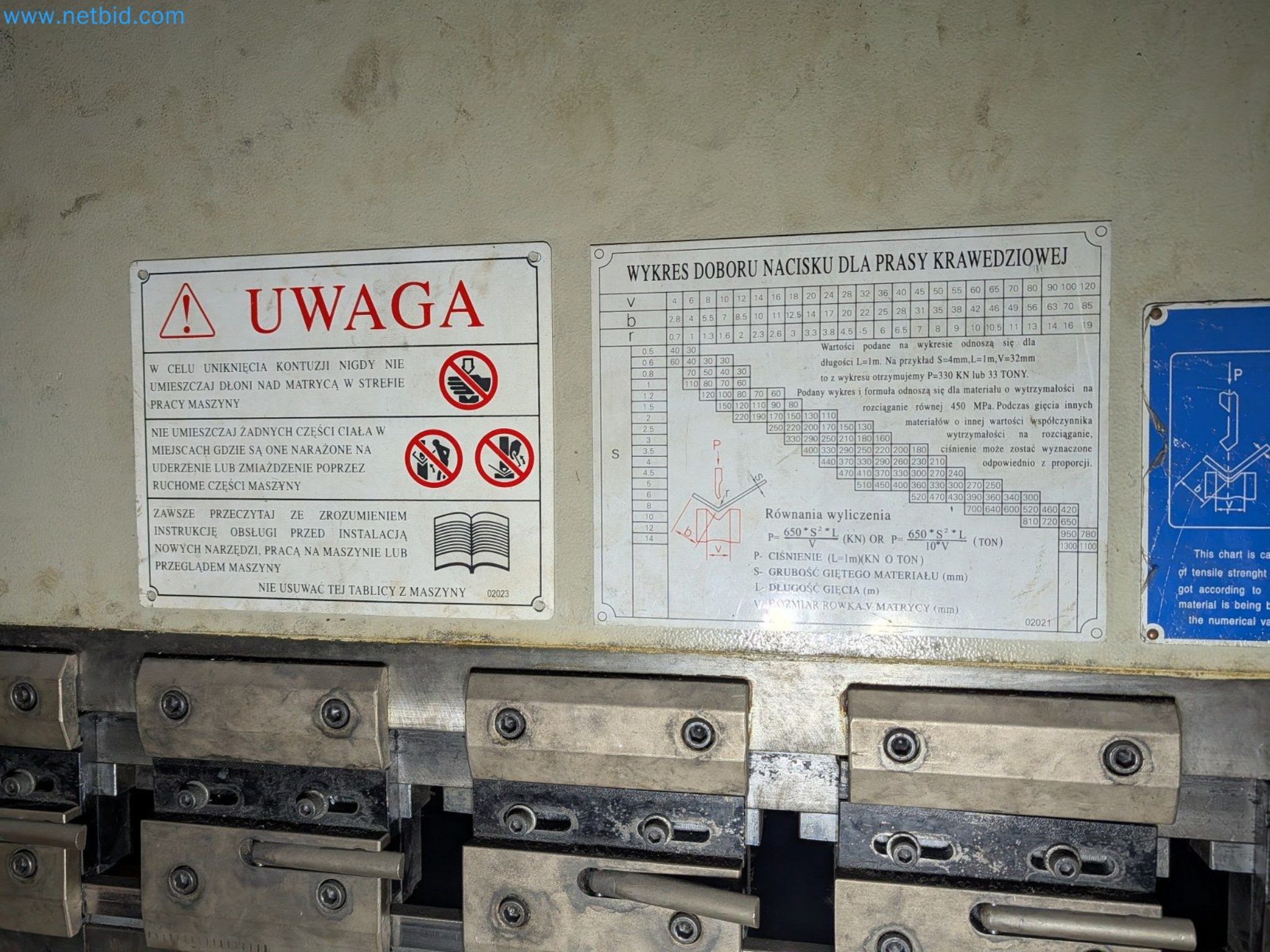 Metalworking machines


-3