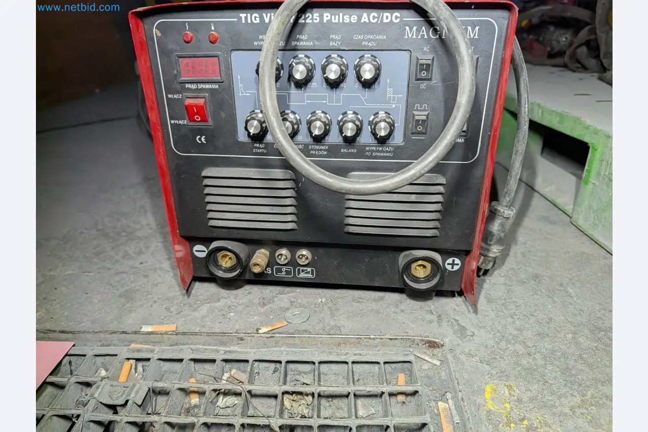 Metallbearbeitungsmaschinen
-7