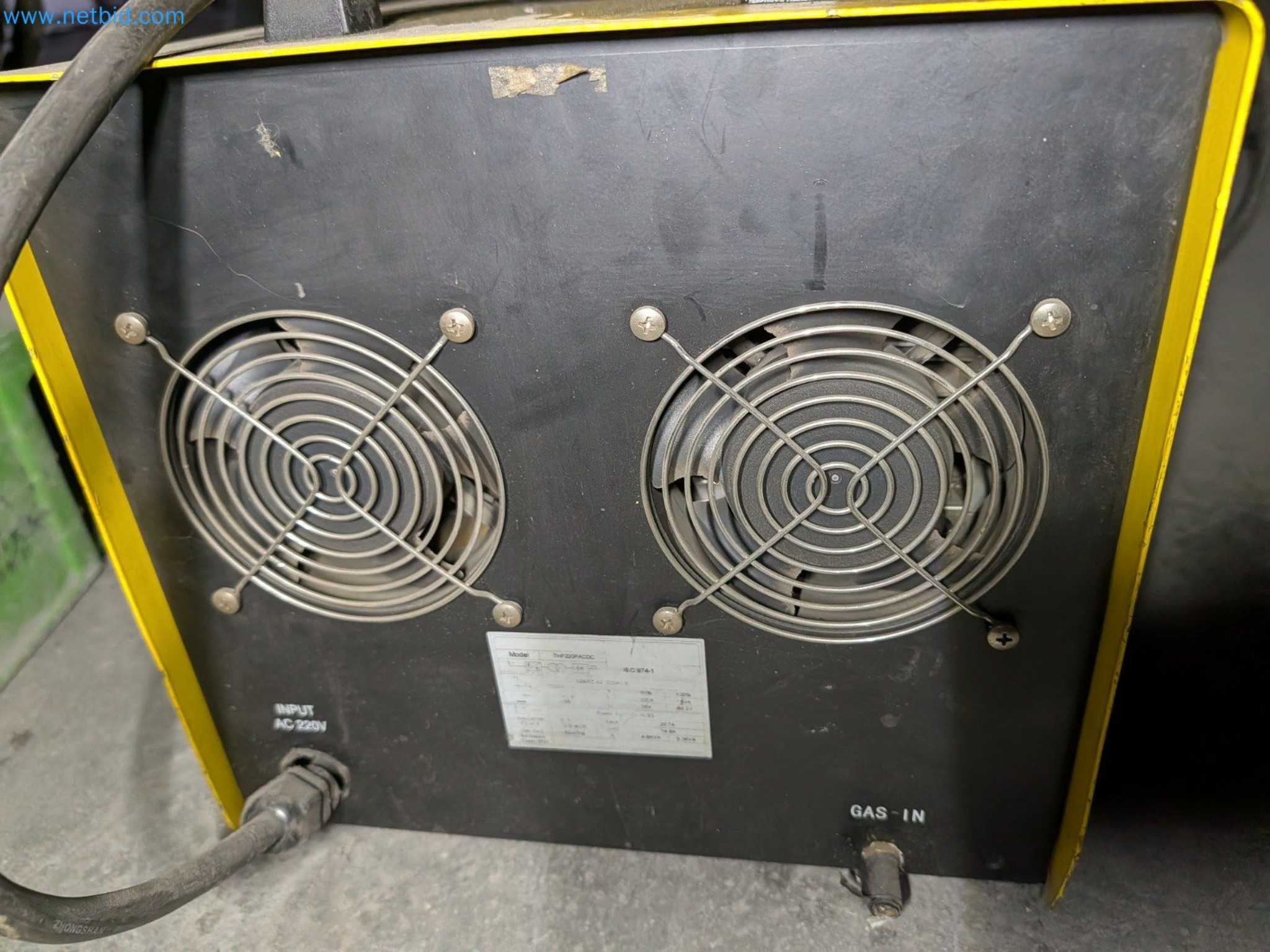 Metallbearbeitungsmaschinen 


-3