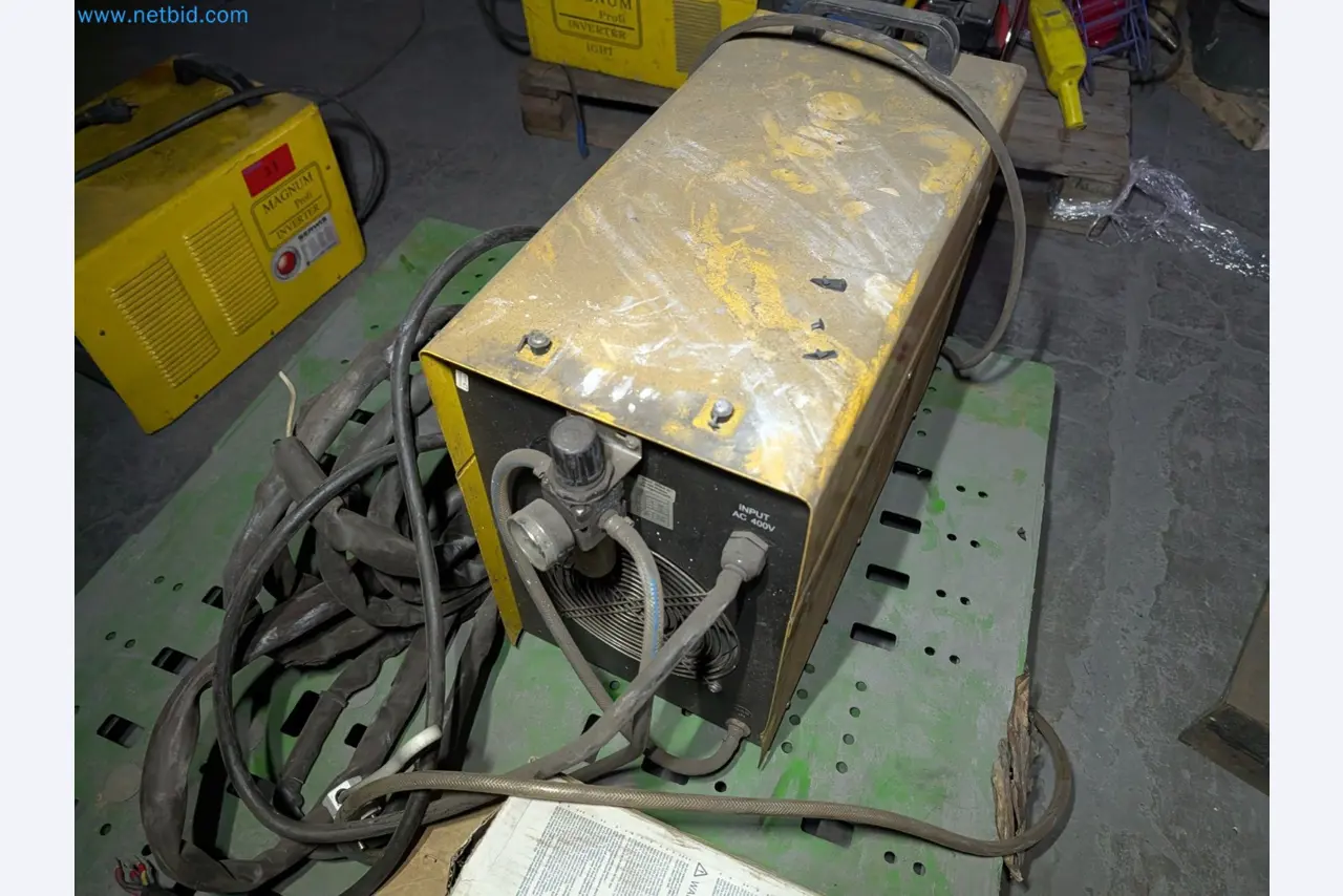 Metallbearbeitungsmaschinen
-3