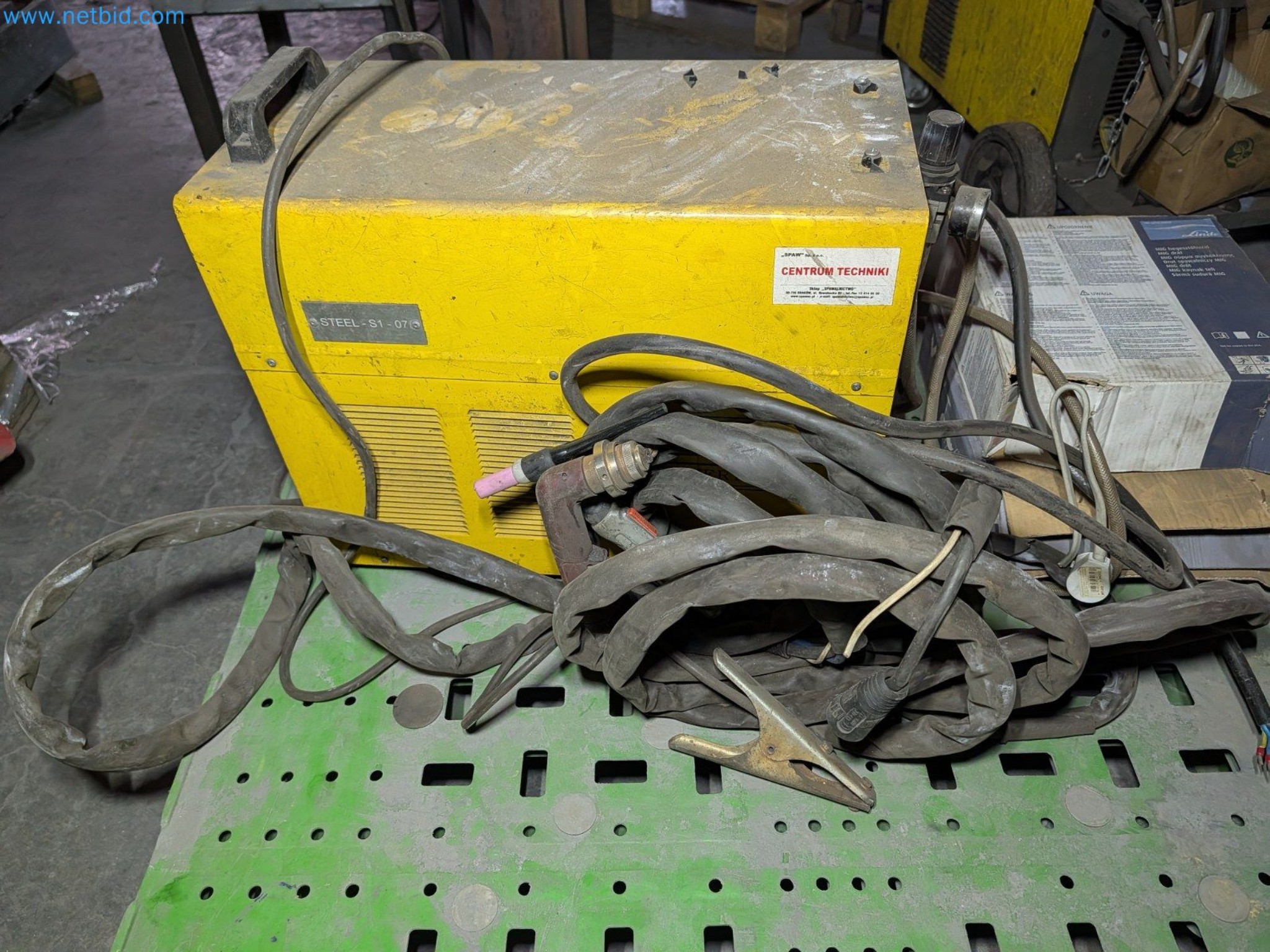 Metallbearbeitungsmaschinen 


-6