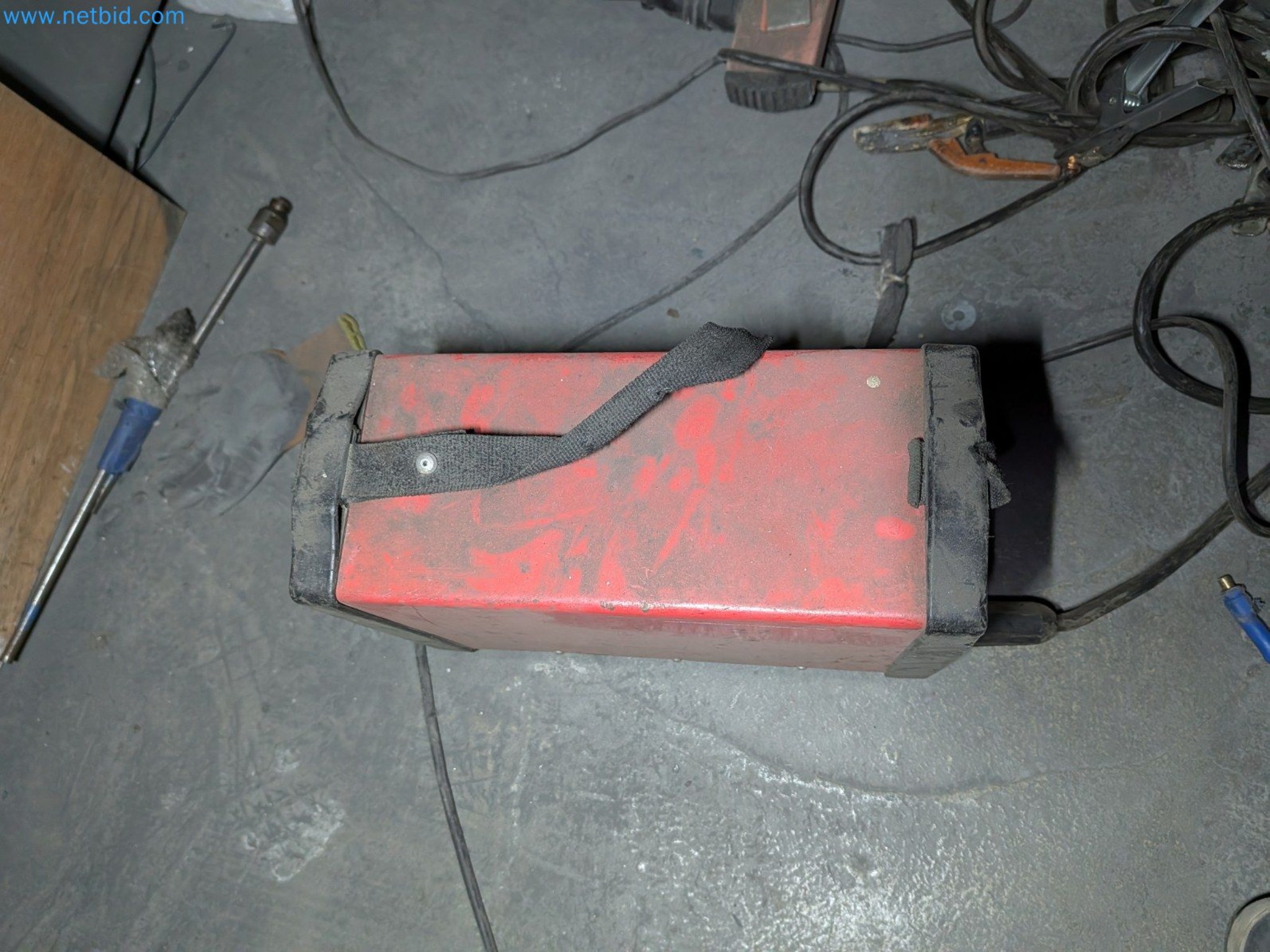 Metallbearbeitungsmaschinen 


-4