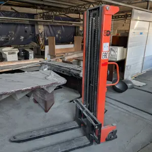 Hydraulic lift truck TOR CTY-EH