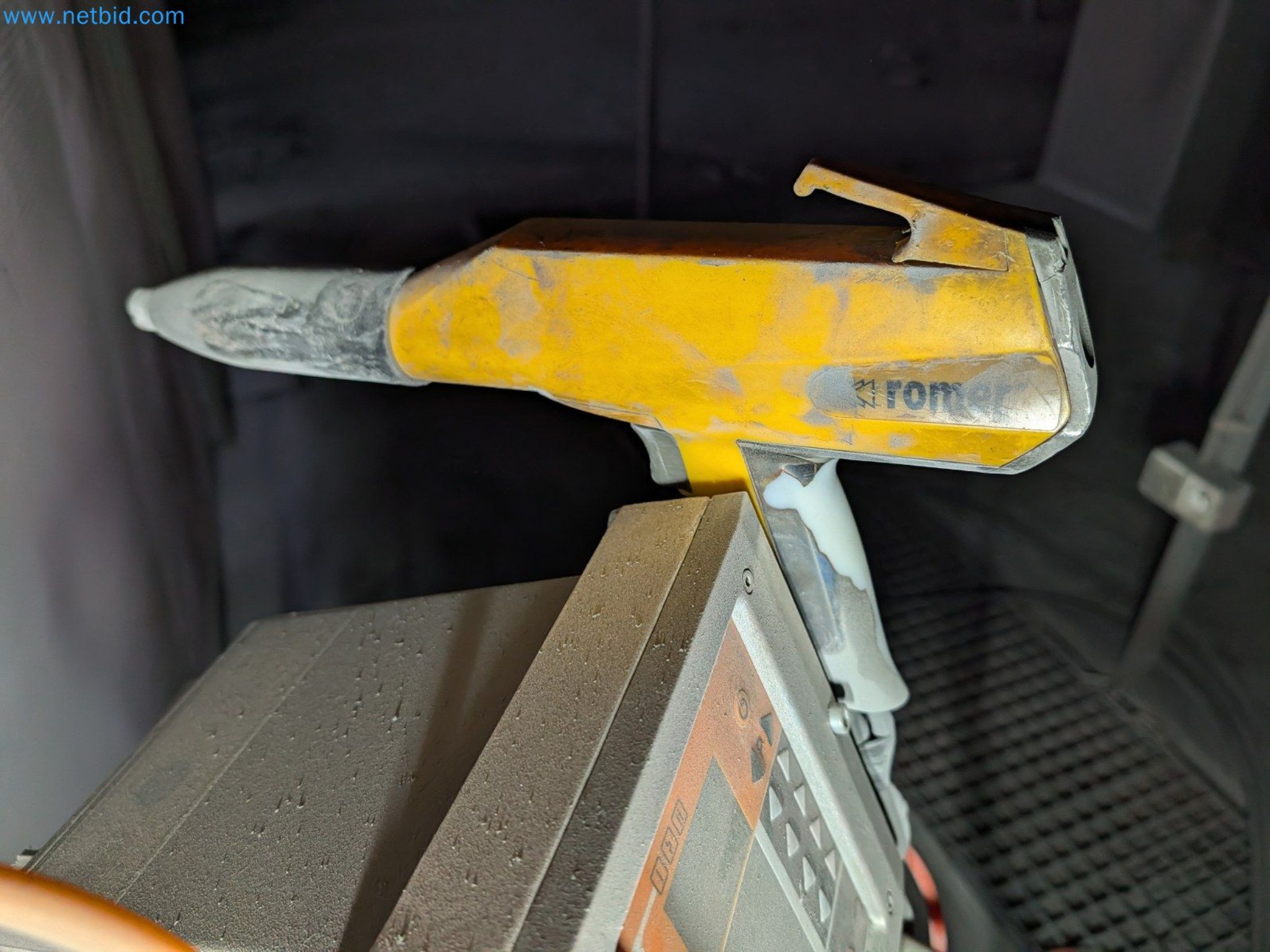 Metalworking machines


-9