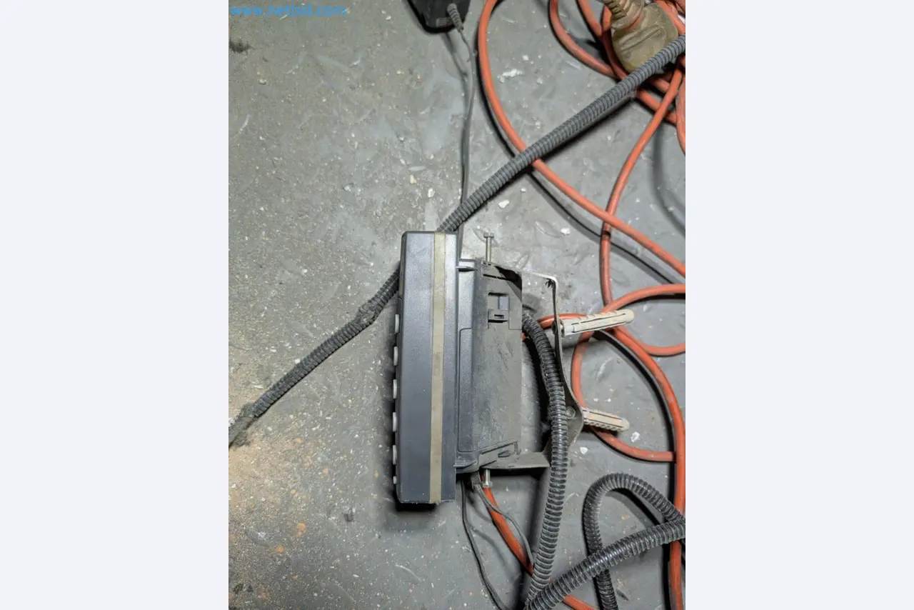 Metalworking machines
-6