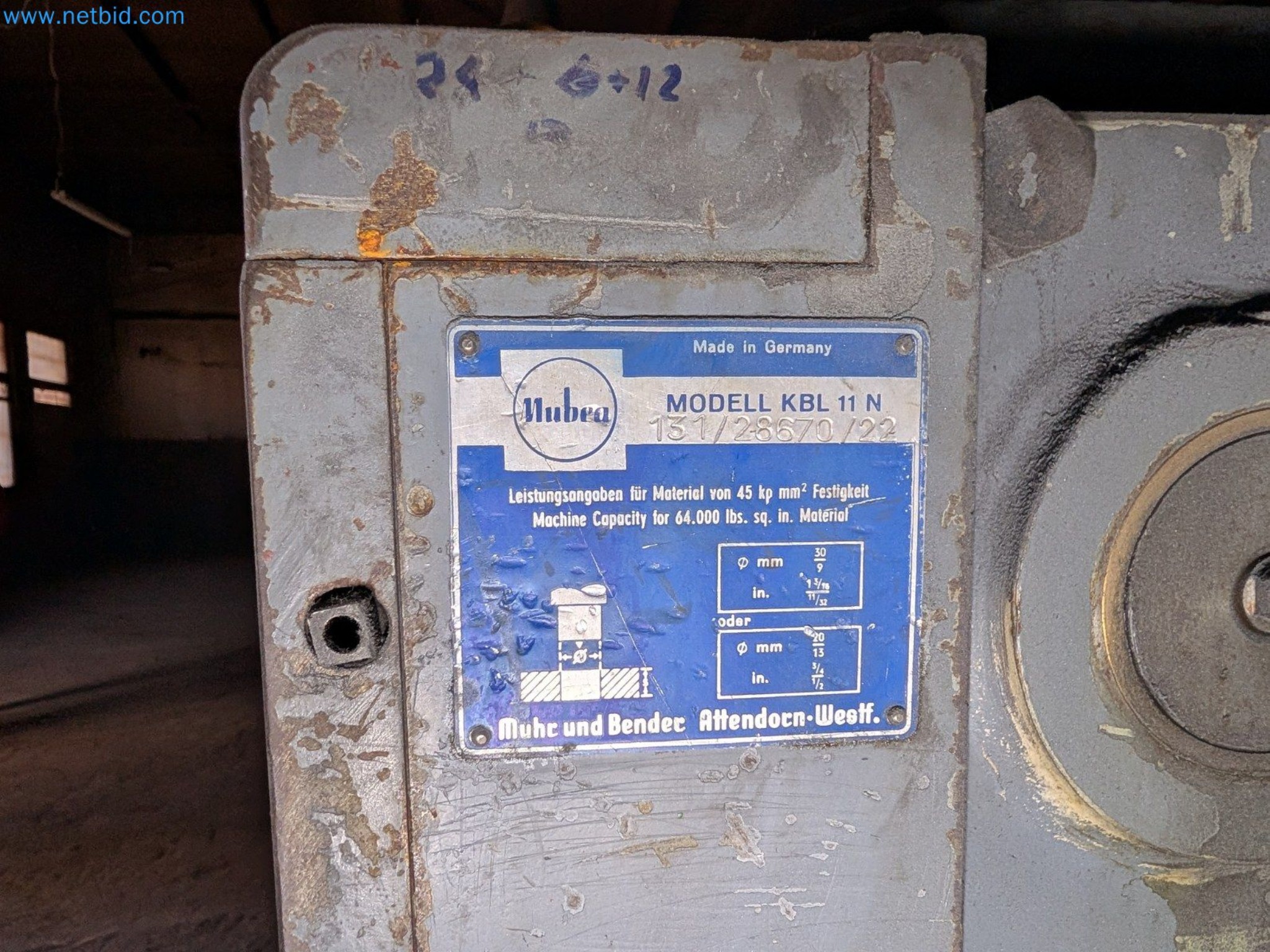 Metalworking machines


-18