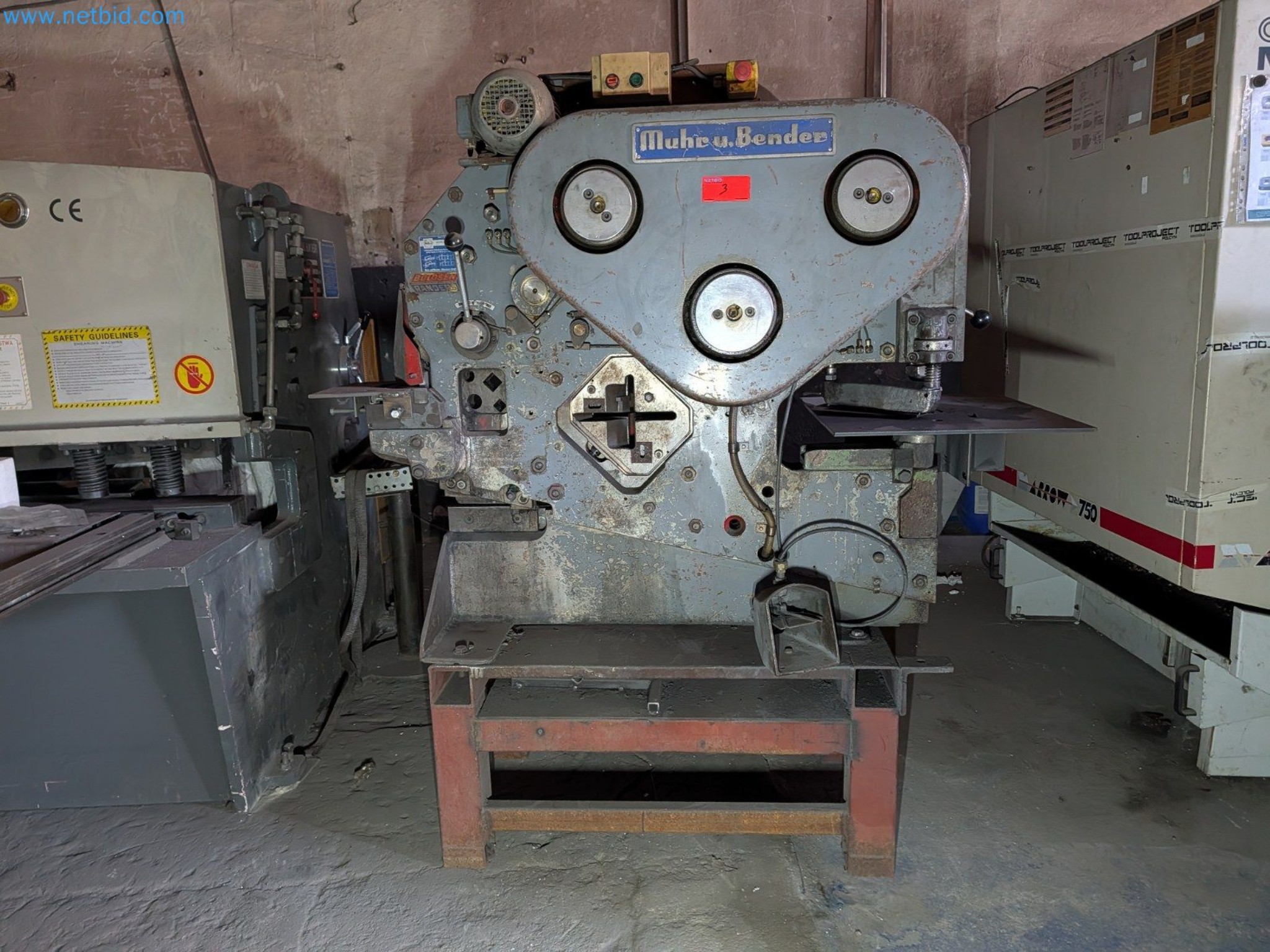 Metalworking machines


-1