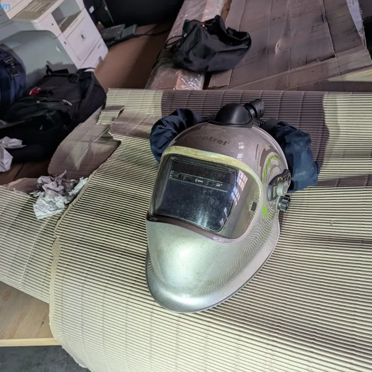 Automatic visor Optrel e684
