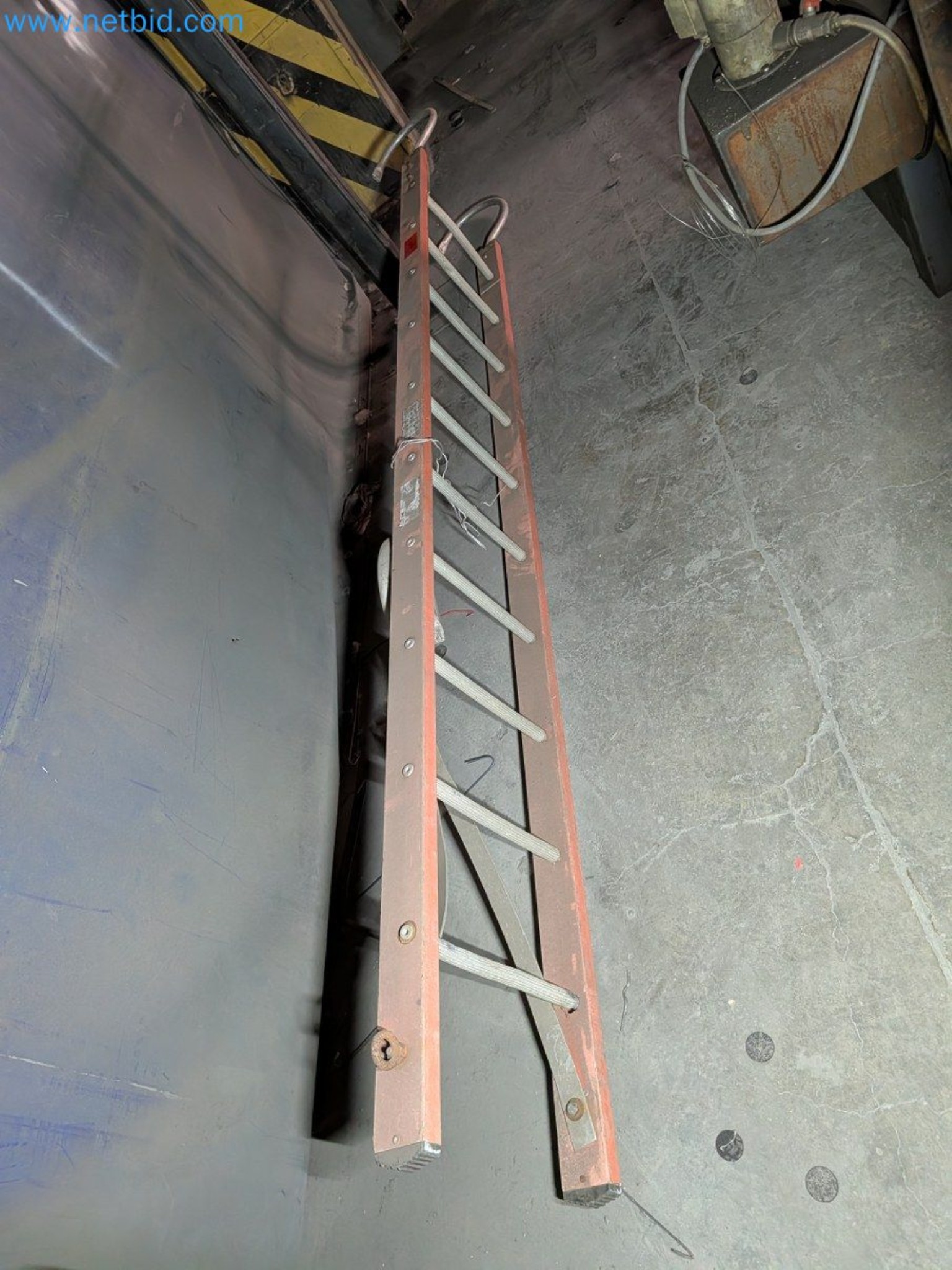 Metalworking machines


-3