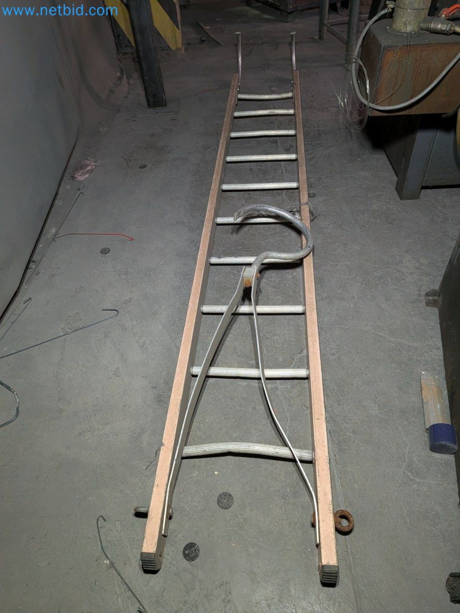 Metalworking machines


-5