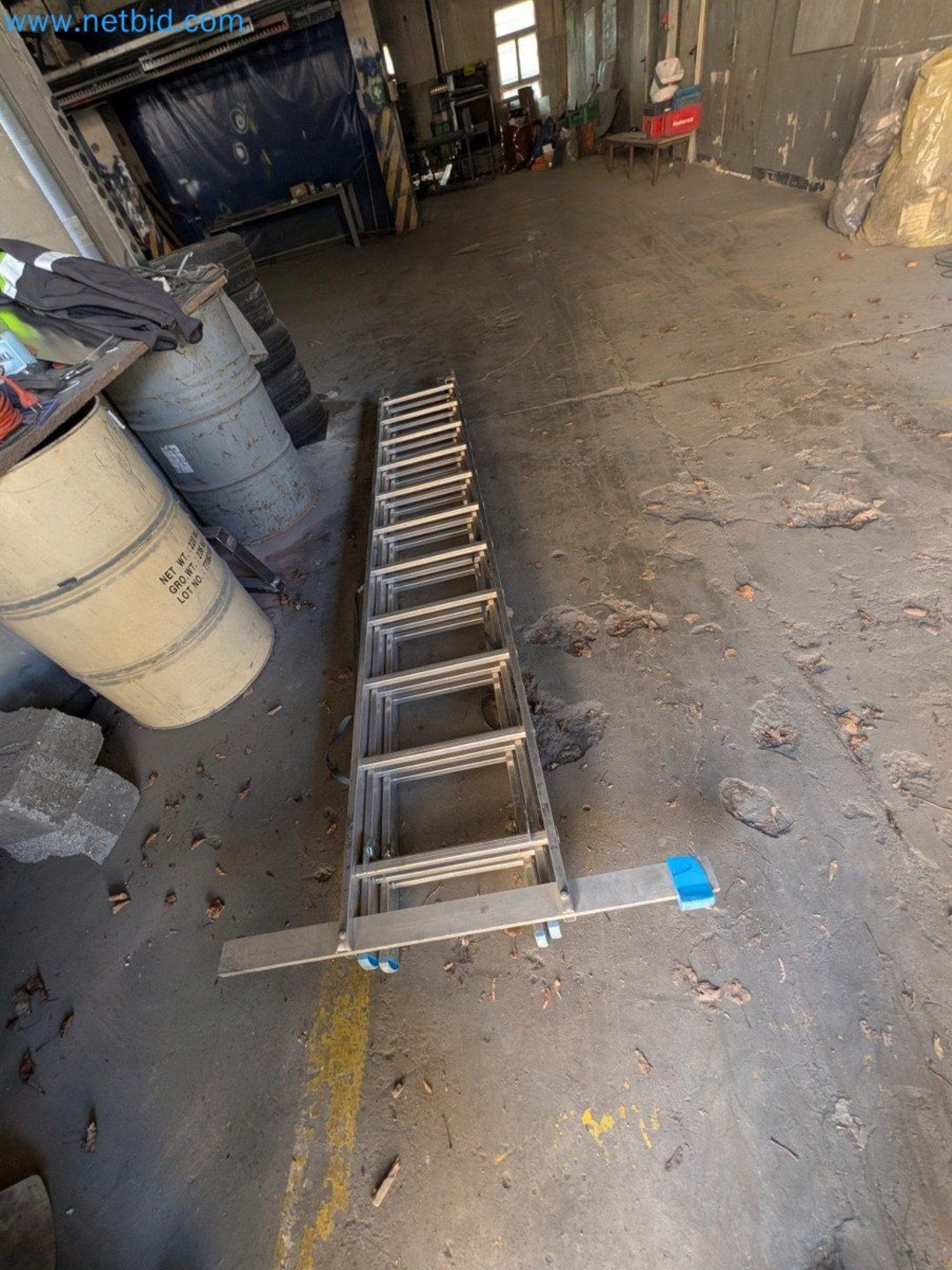 Metalworking machines


-9