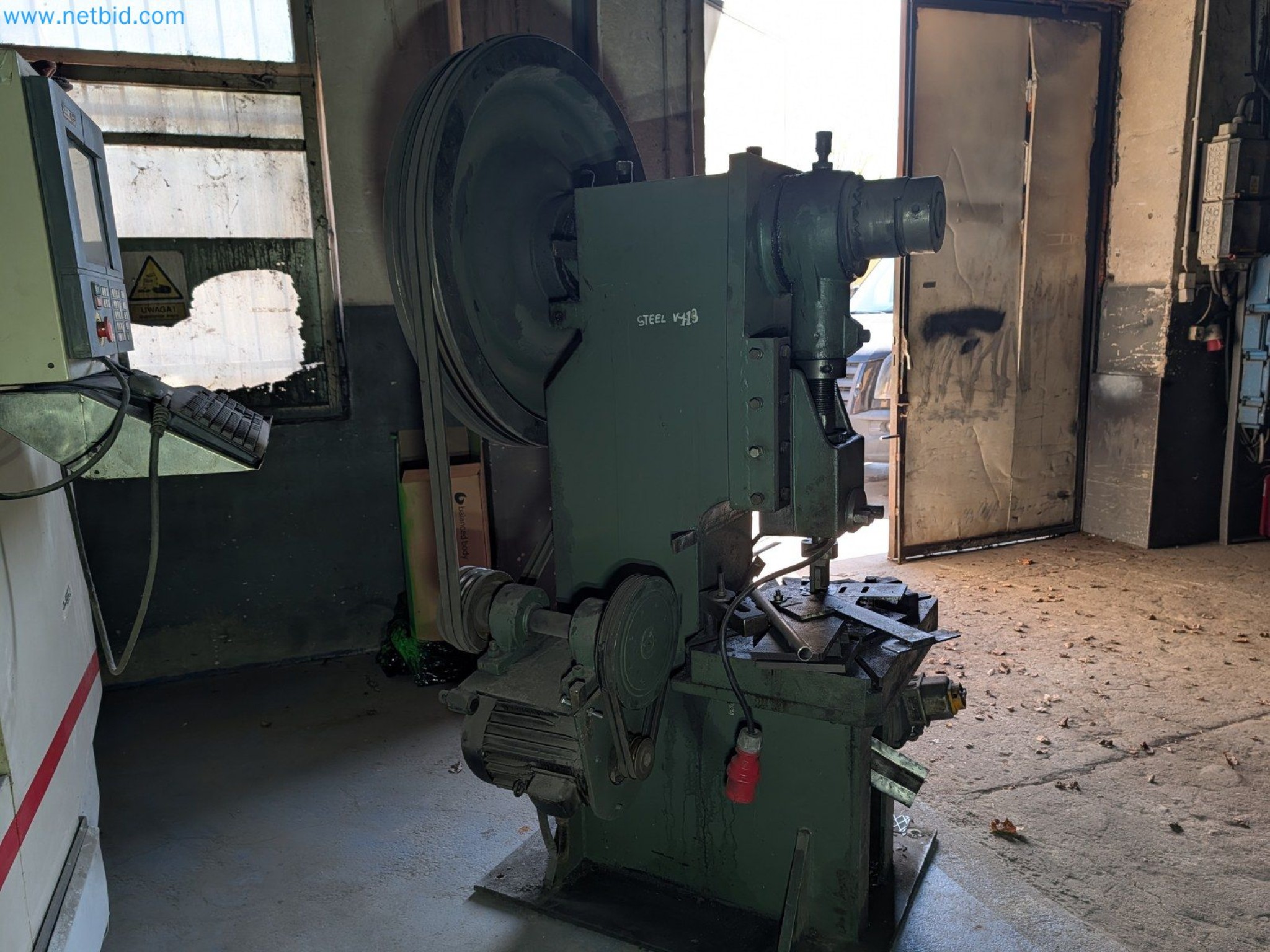 Metalworking machines


-5