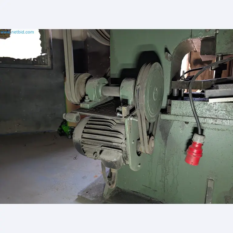 Metalworking machines
-6