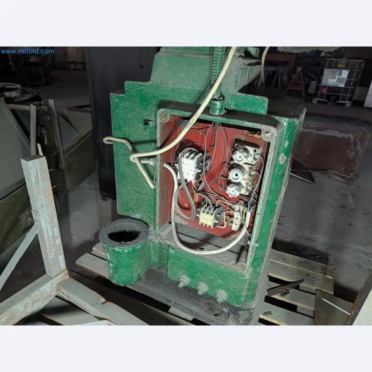 Metallbearbeitungsmaschinen
-7