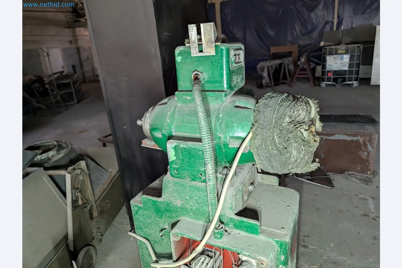 Metallbearbeitungsmaschinen
-8