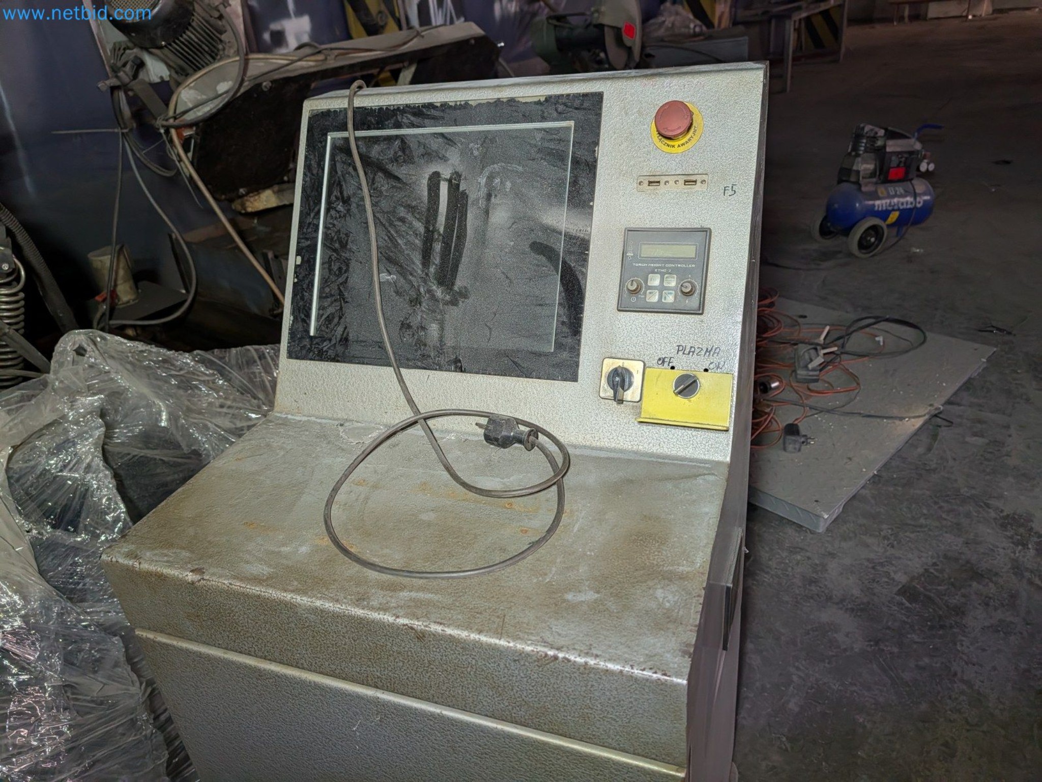 Metalworking machines


-10