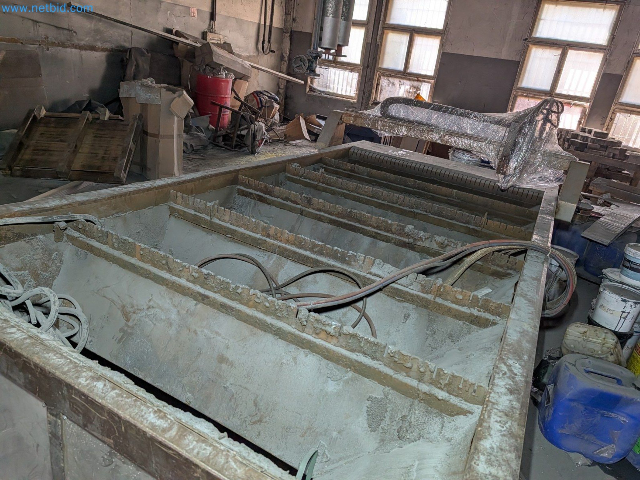 Metalworking machines


-13