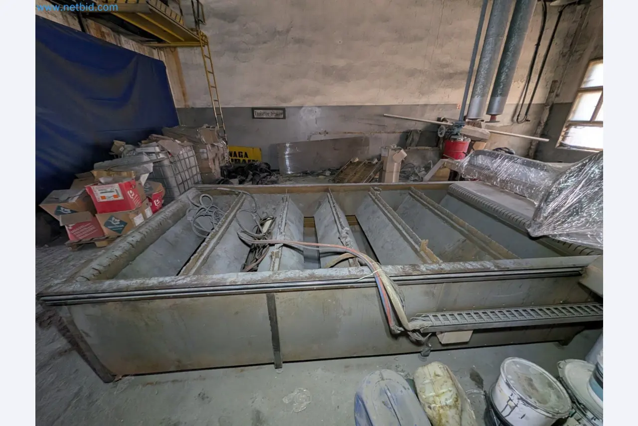Metalworking machines
-17