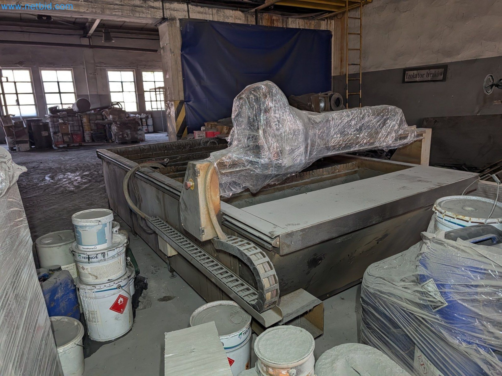 Metalworking machines


-18