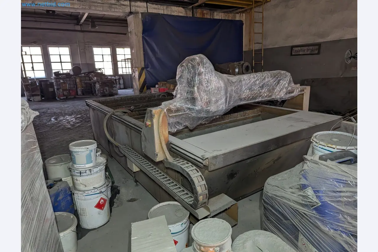 Metalworking machines
-18