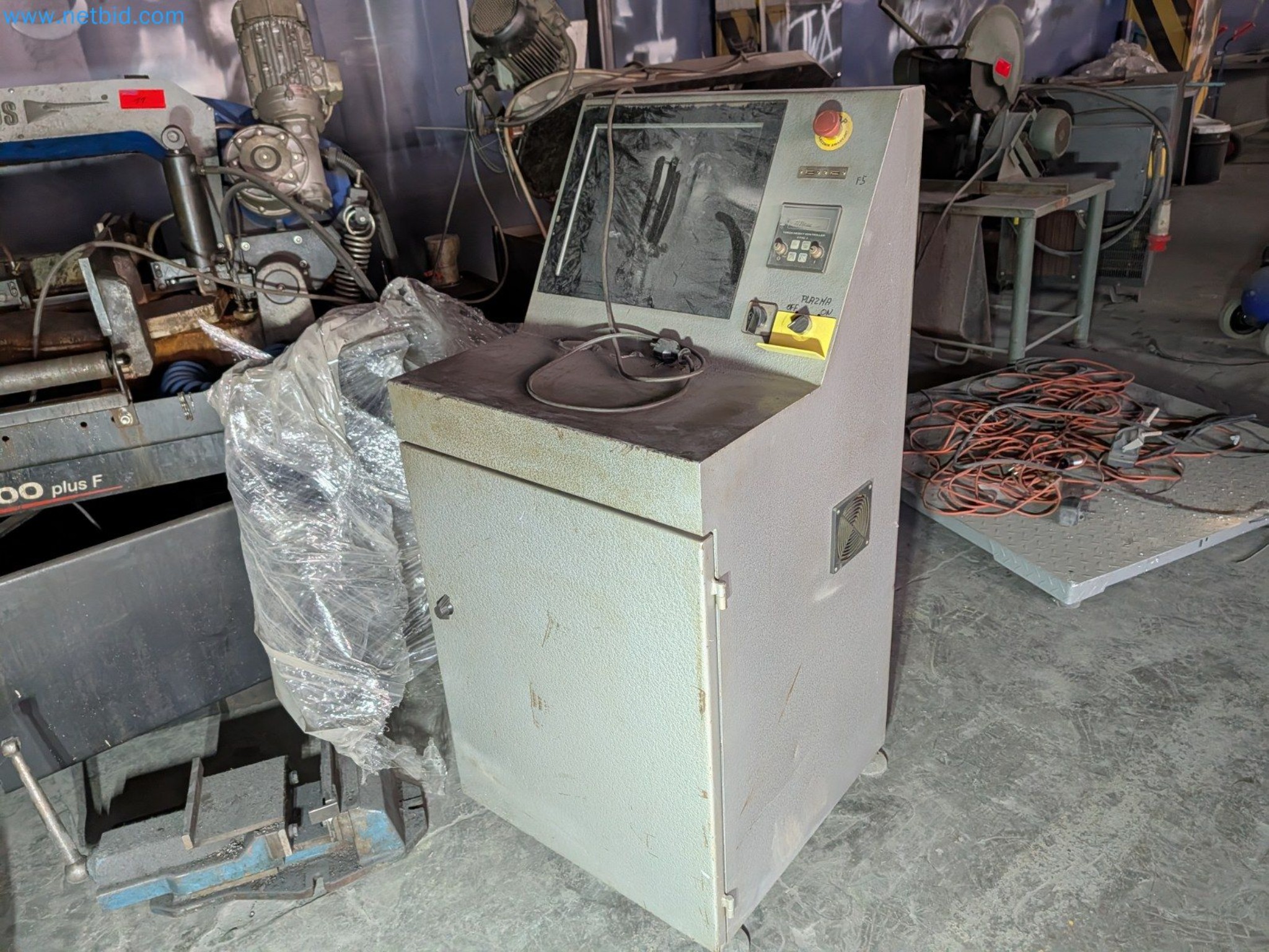 Metalworking machines


-9