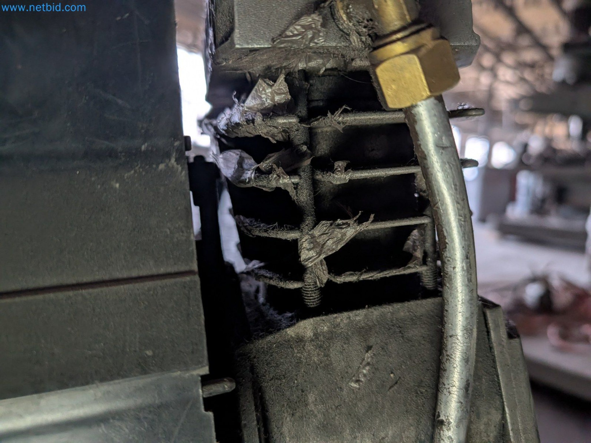 Metalworking machines


-7