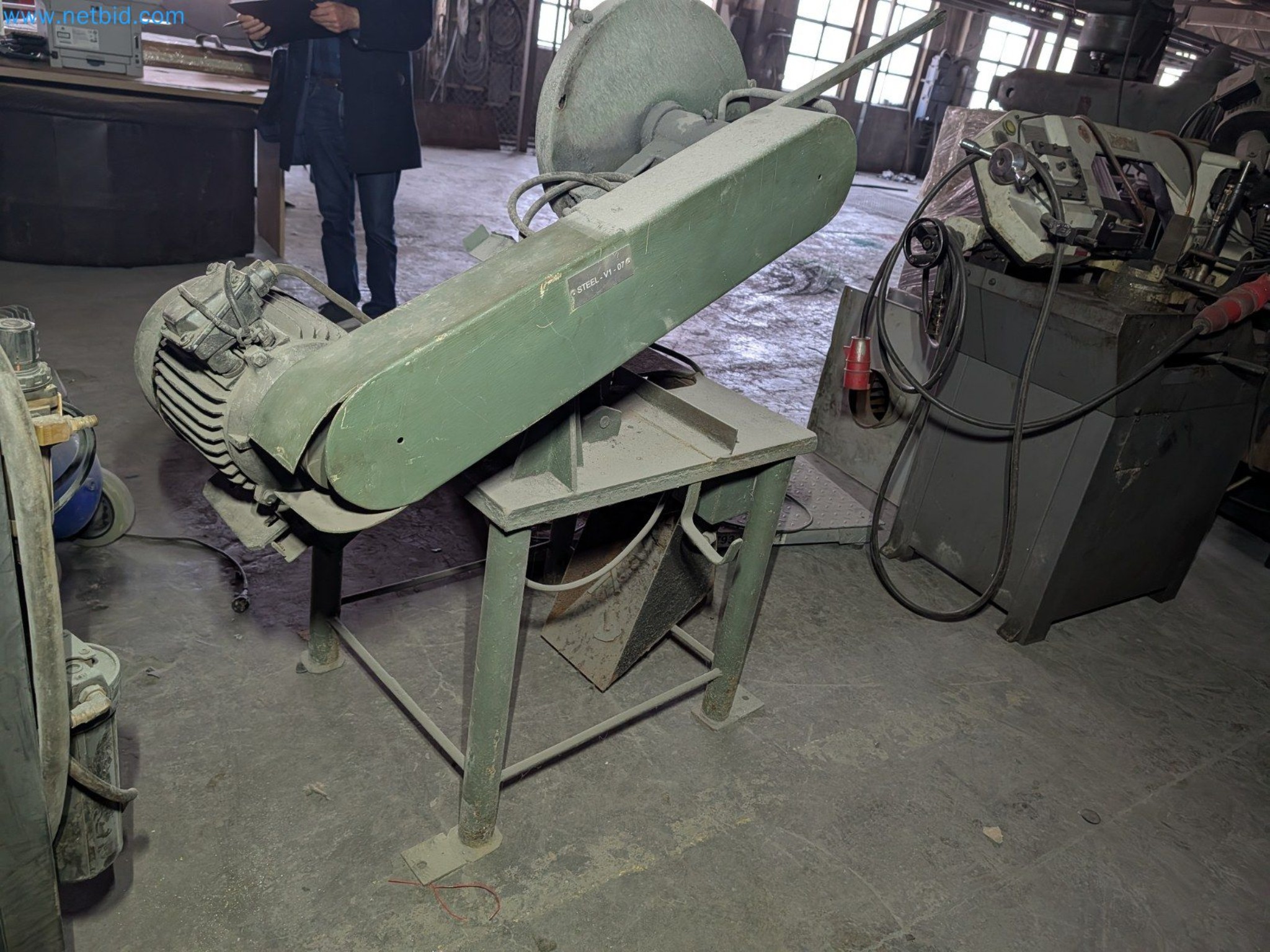 Metalworking machines


-3