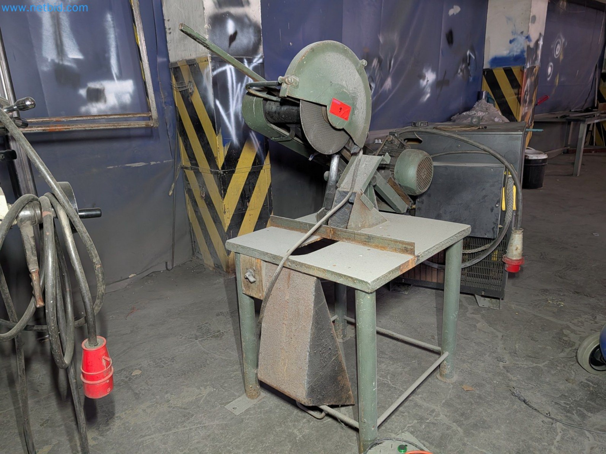 Metalworking machines


-6