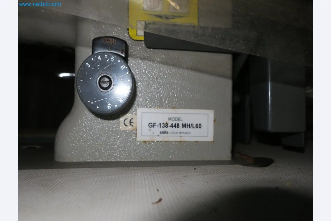Maschinen zur Herstellung von Polstermöbeln-3