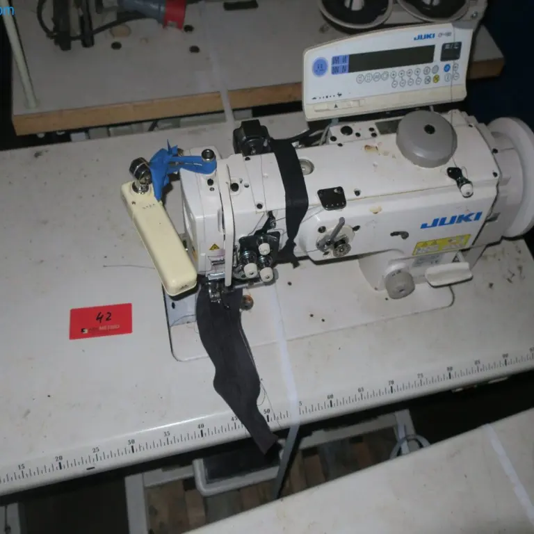 Lockstitch machine Juki 1541-7