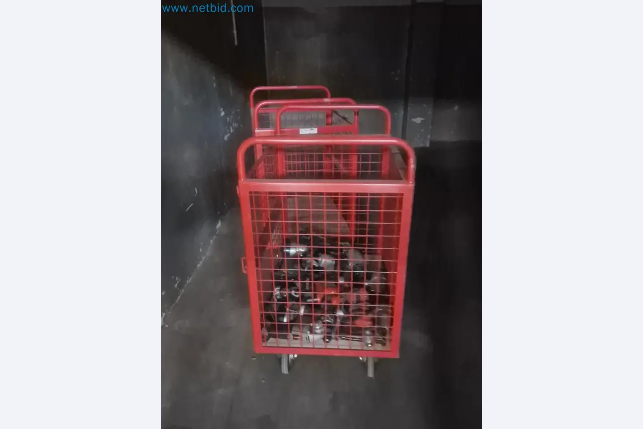 Maschinen zur Herstellung von Polstermöbeln-4