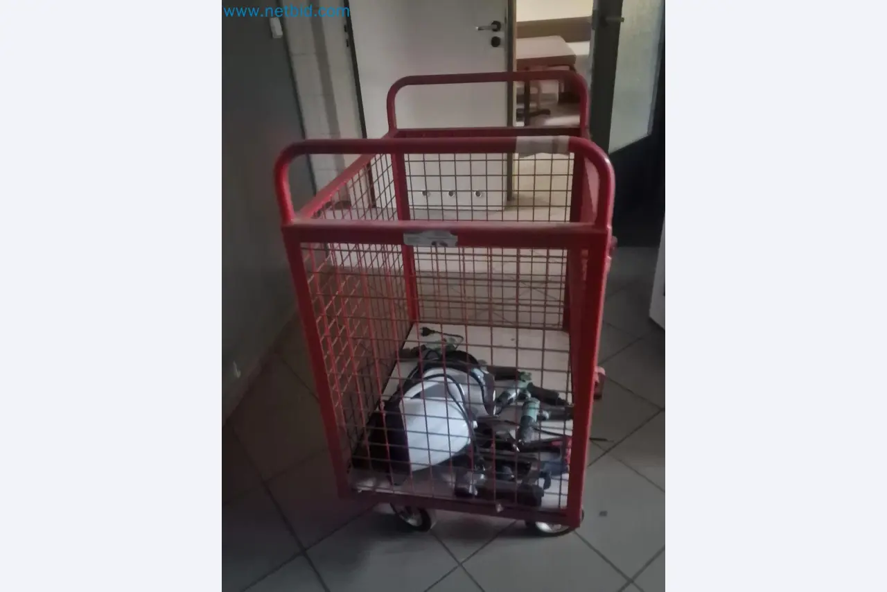 Maschinen zur Herstellung von Polstermöbeln-5