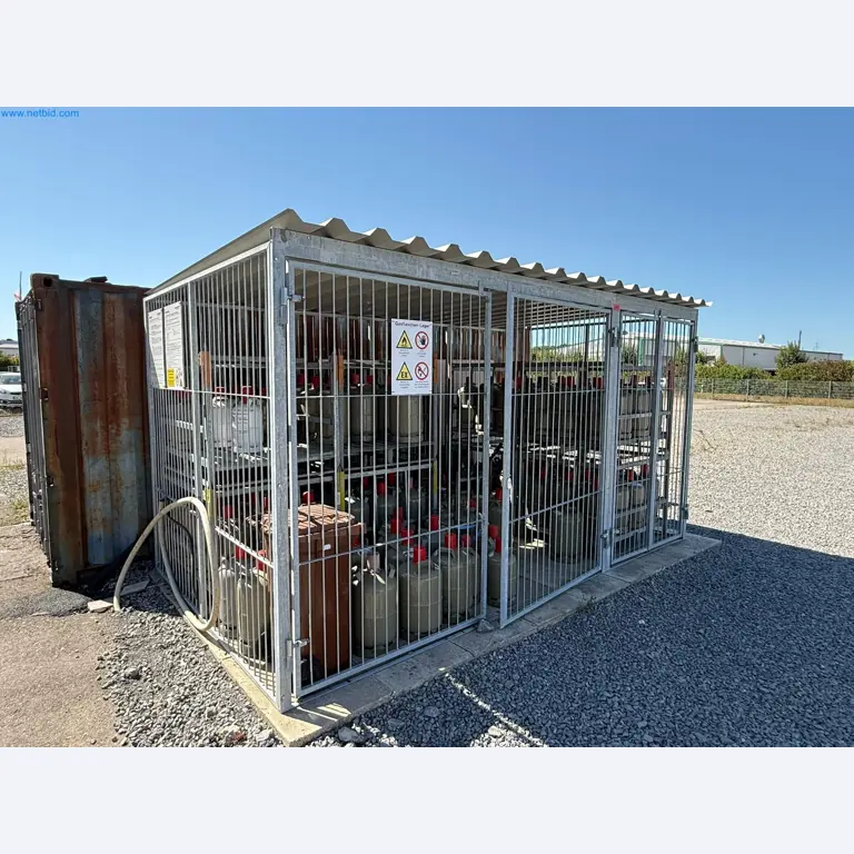 Motorhomes and recreational vehicles, travel trailers, caravan accessories, trucks, office and workshop equipment-1