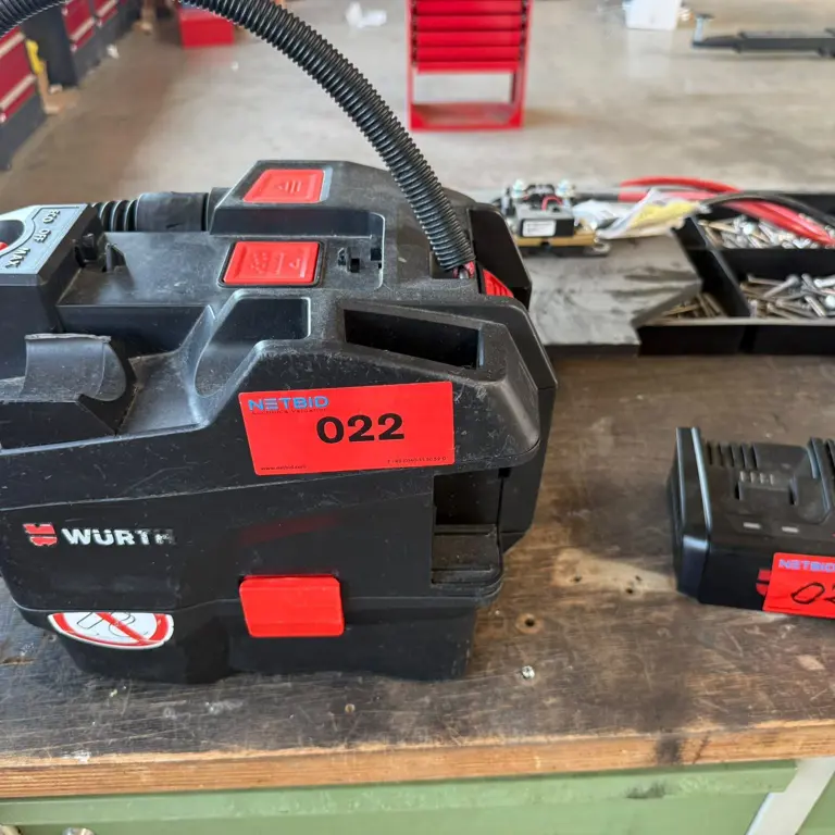 Cordless vacuum cleaner Würth Master AMTS18L Compact