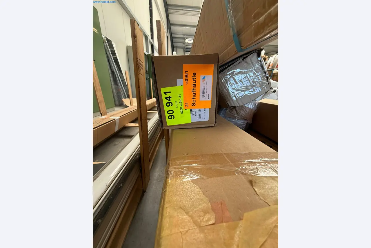 Motorhomes and recreational vehicles, travel trailers, caravan accessories, trucks, office and workshop equipment-5