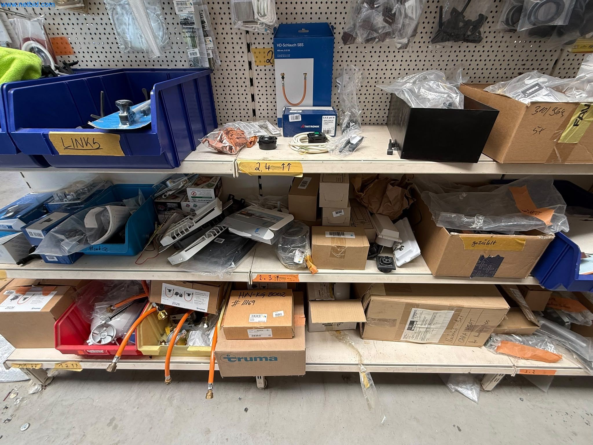 Motorhomes and recreational vehicles, travel trailers, caravan accessories, trucks, office and workshop equipment-17