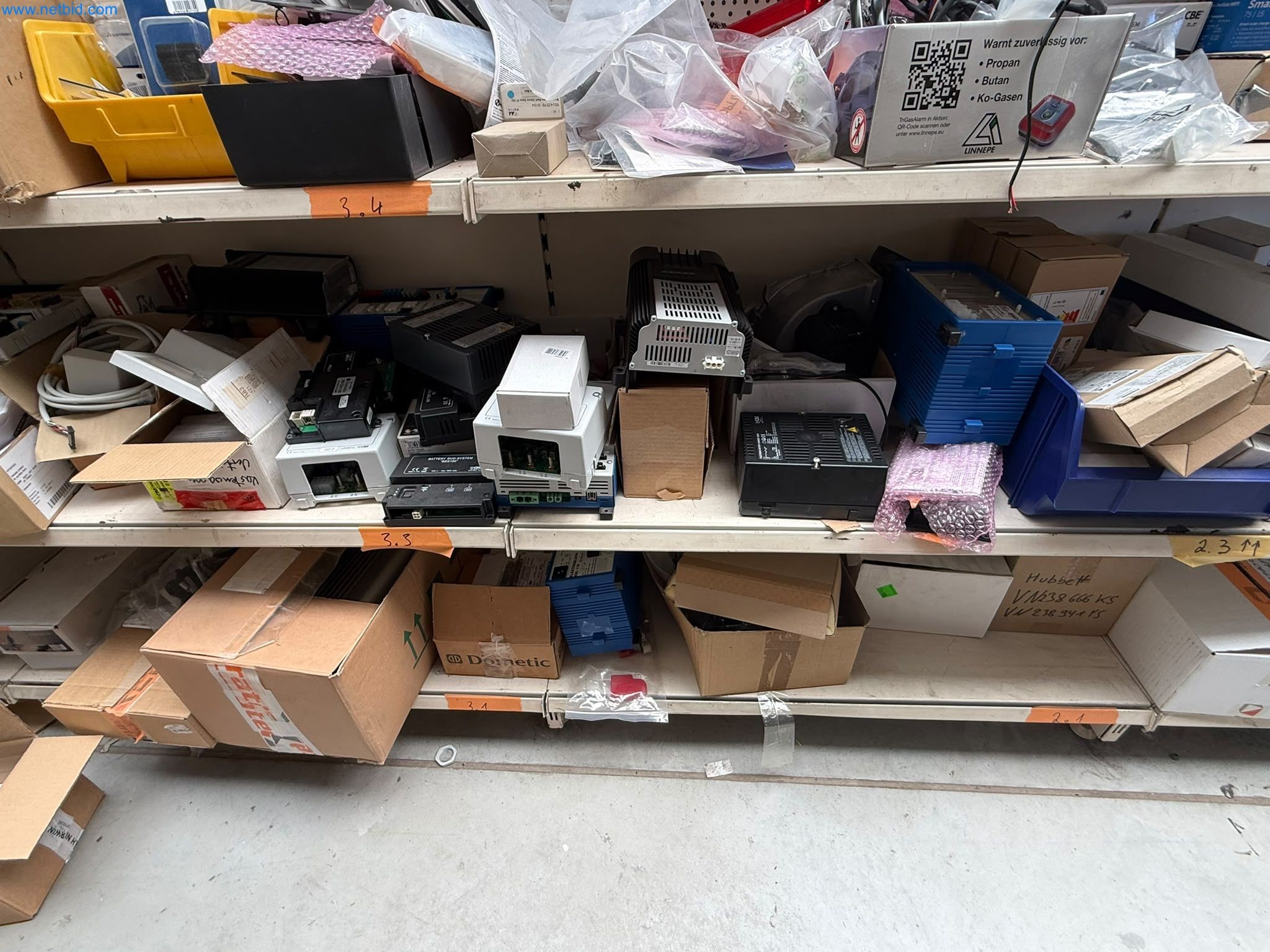 Motorhomes and recreational vehicles, travel trailers, caravan accessories, trucks, office and workshop equipment-23
