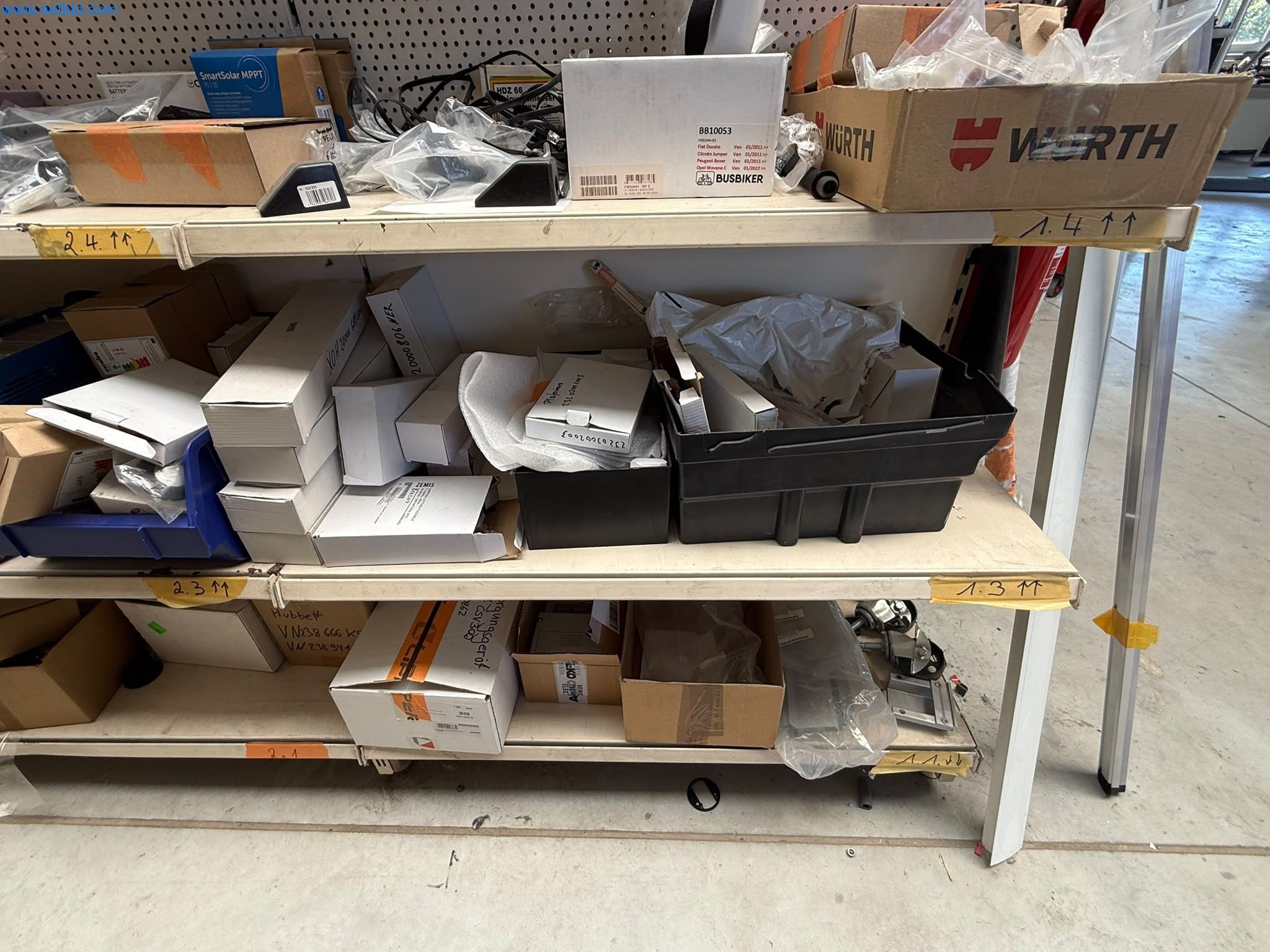 Motorhomes and recreational vehicles, travel trailers, caravan accessories, trucks, office and workshop equipment-24