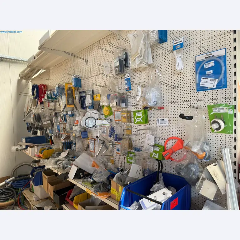 Motorhomes and recreational vehicles, travel trailers, caravan accessories, trucks, office and workshop equipment-4