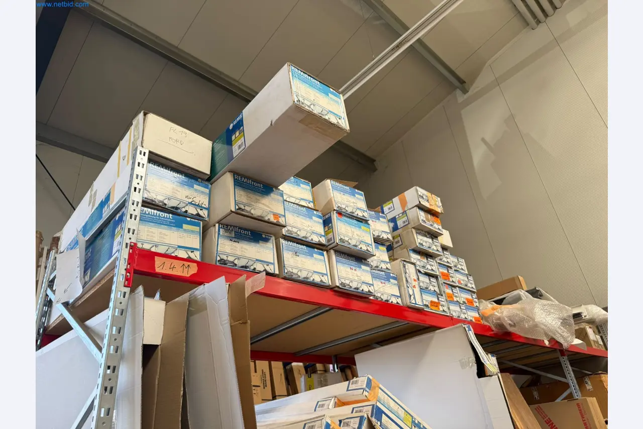 Motorhomes and recreational vehicles, travel trailers, caravan accessories, trucks, office and workshop equipment-14