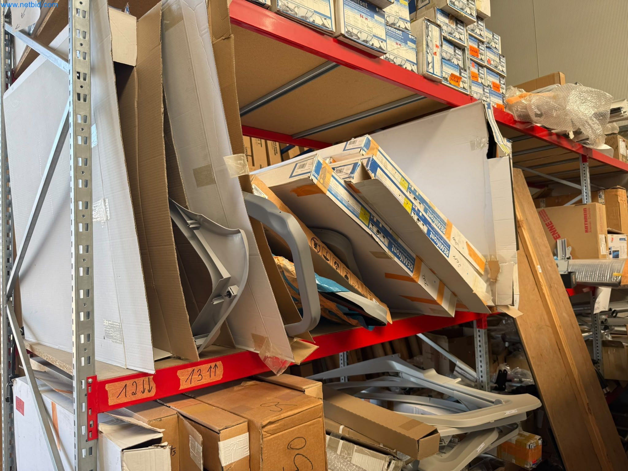 Motorhomes and recreational vehicles, travel trailers, caravan accessories, trucks, office and workshop equipment-15