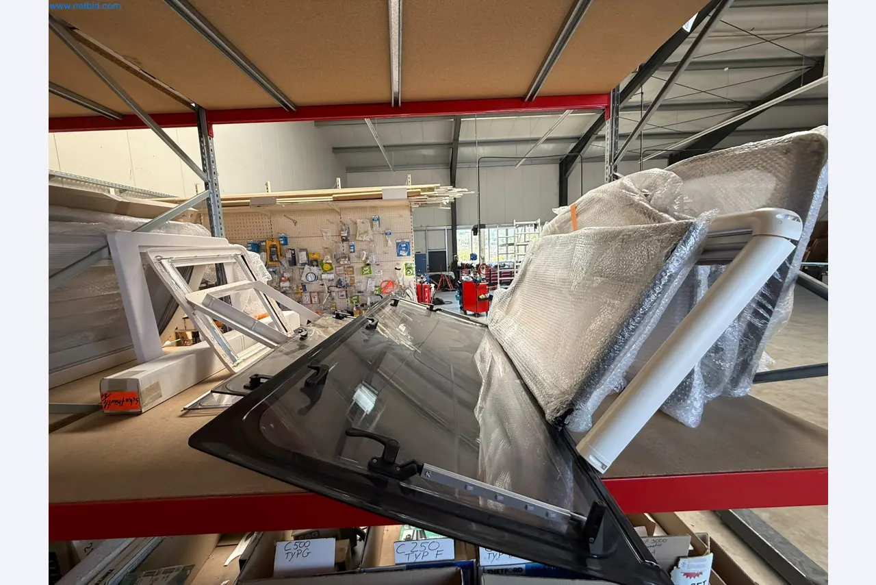Motorhomes and recreational vehicles, travel trailers, caravan accessories, trucks, office and workshop equipment-7