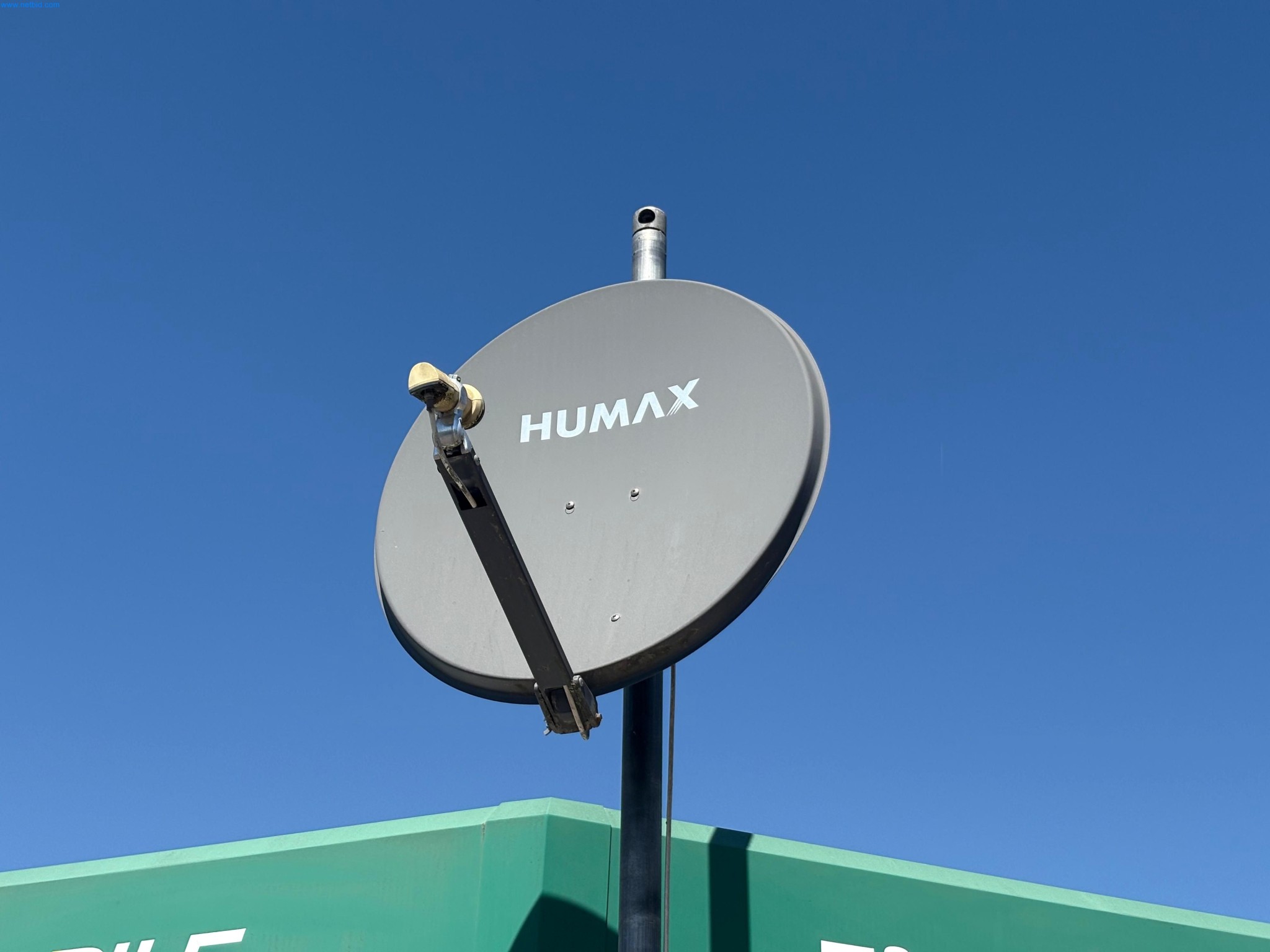 Motorhomes and recreational vehicles, travel trailers, caravan accessories, trucks, office and workshop equipment-1