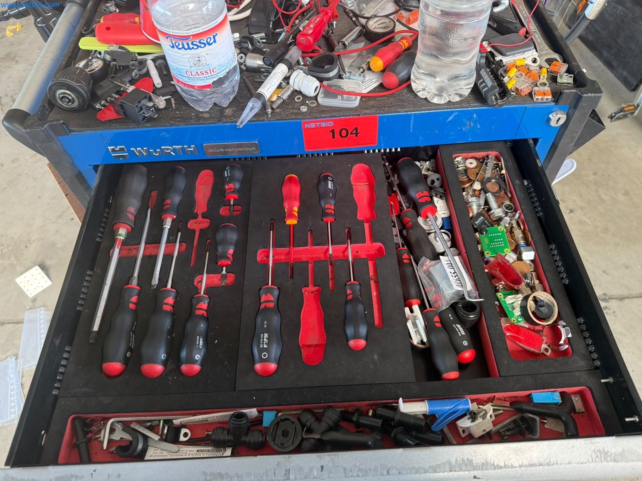 Motorhomes and recreational vehicles, travel trailers, caravan accessories, trucks, office and workshop equipment-3